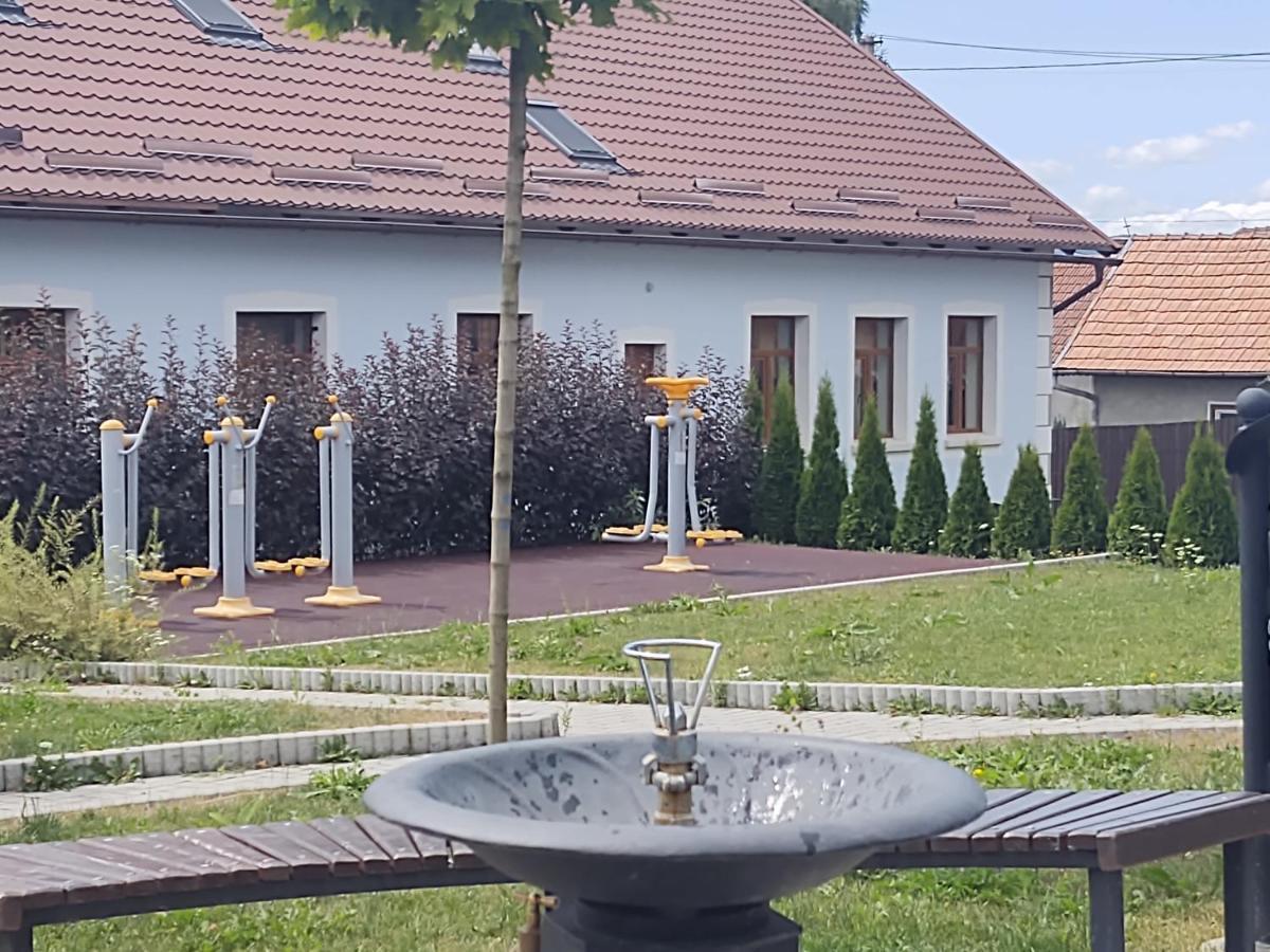 Vendel Guesthouse Lutoasa Exteriér fotografie